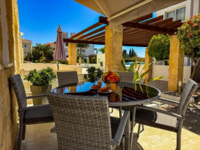 Gilor's 2B Pool, Veranda, Garden, Paphos